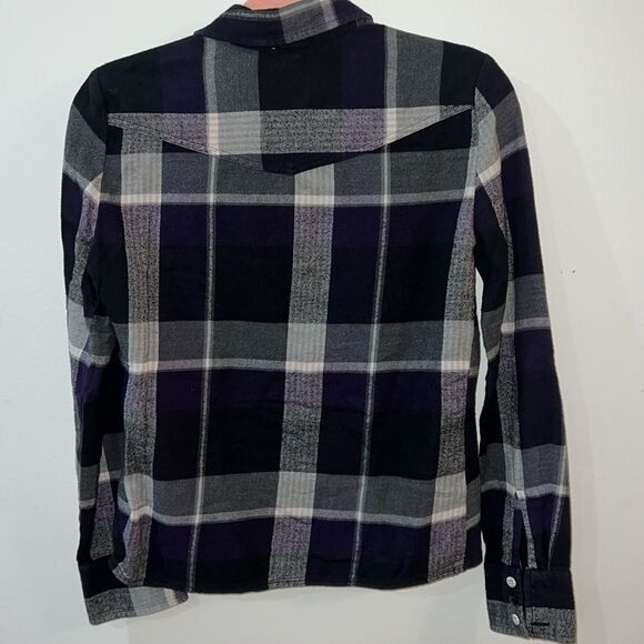 Element flannel shirt with unique buttons 100% organic cotton - Picture 2 of 7